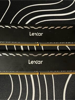 Black DDR4 RAM 16GB (2x8GB) - High Performance